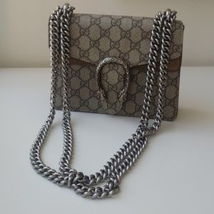 Gucci Dionysus GG Supreme mini bag in Taupe